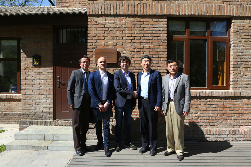 1461394732799017838.jpg 1461394732799017838.jpg